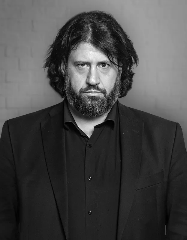 Puzser_Robert